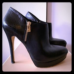 MICHAEL Michael Kors York Bootie